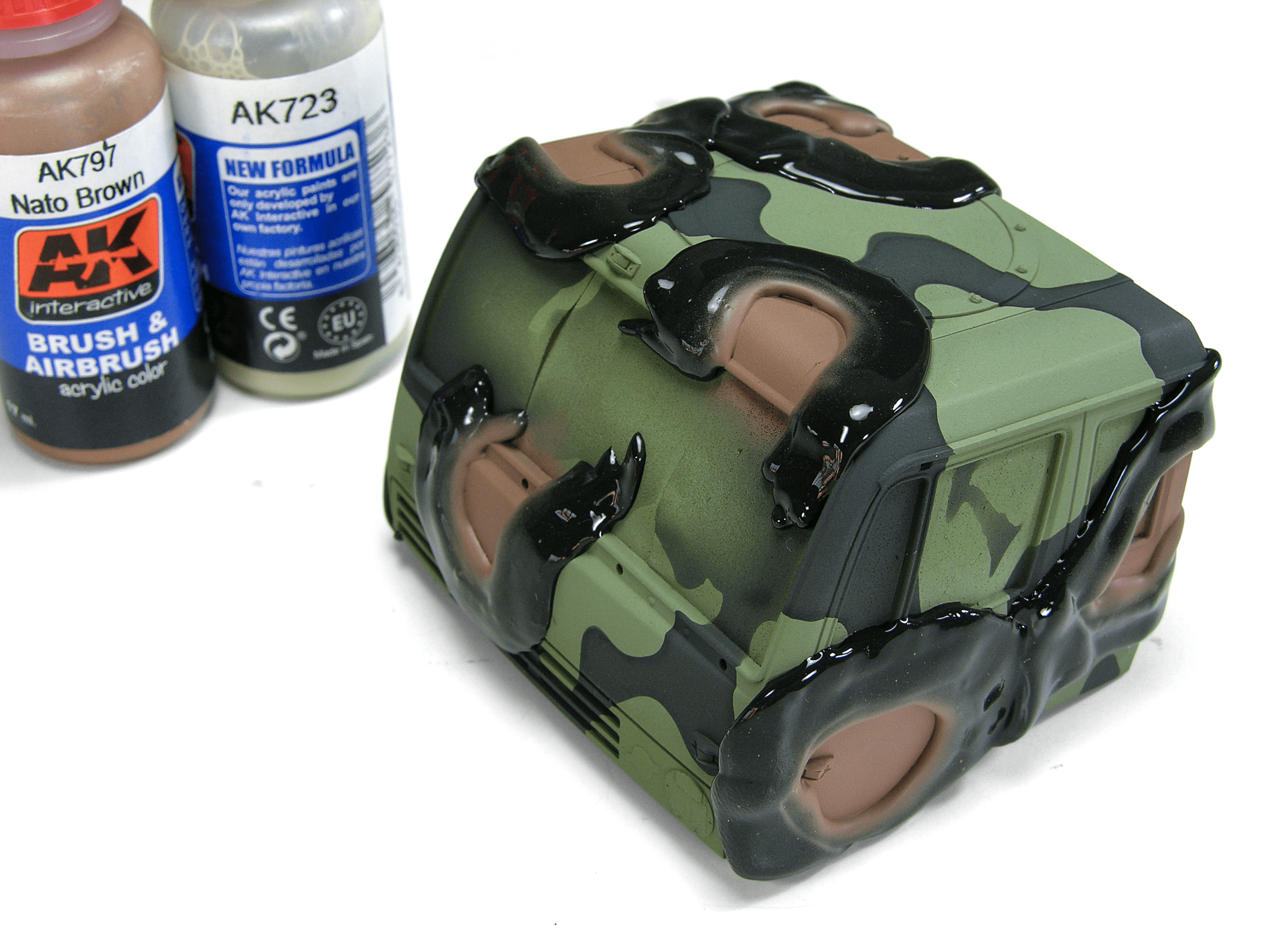 CAMOUFLAGE ELASTIC PUTTY – Image 2